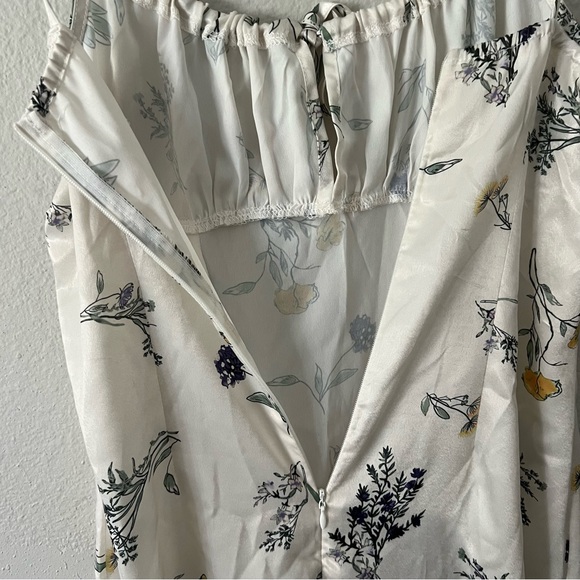 *SOLD C* Cider Floral Drawstring slit Midi dress Ivory size small - Picture 7 of 7